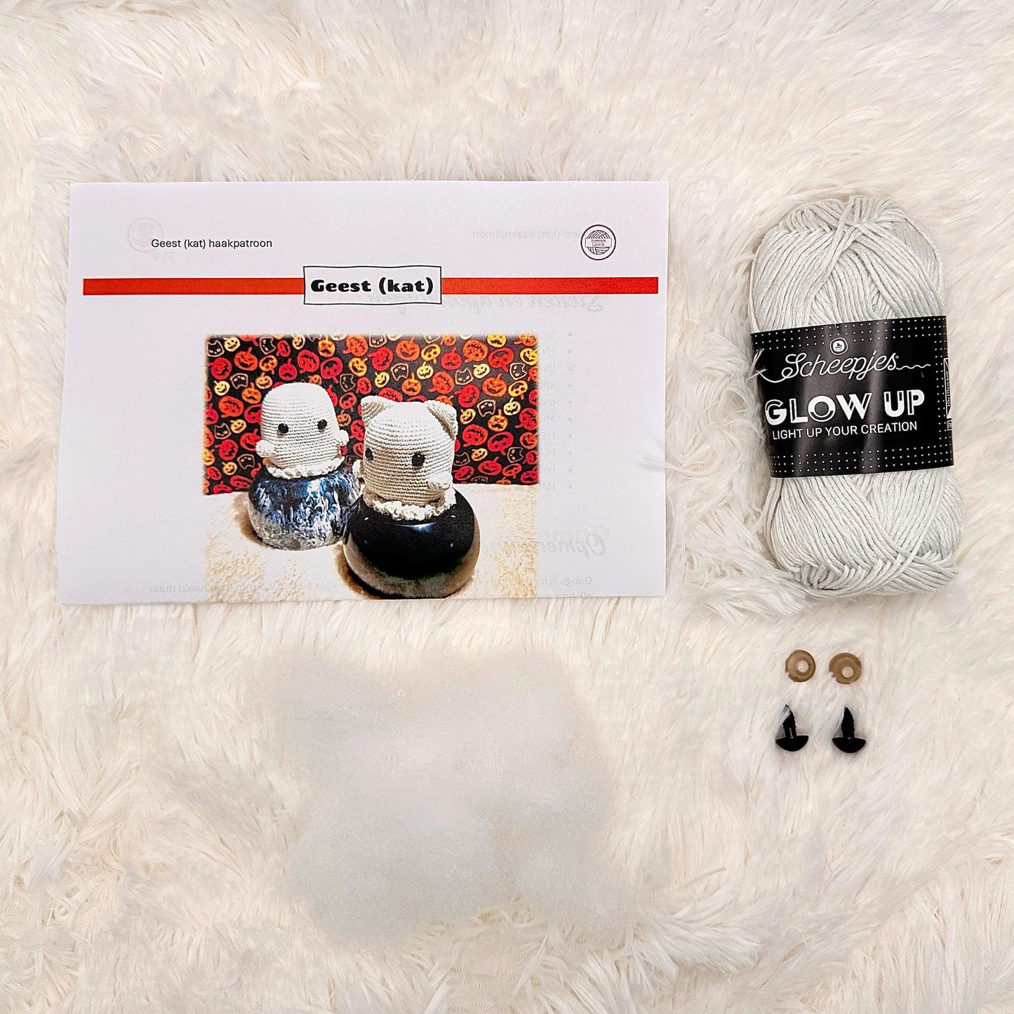 Mini geest (met kattenoren) (Halloween collectie) - Haakpakket